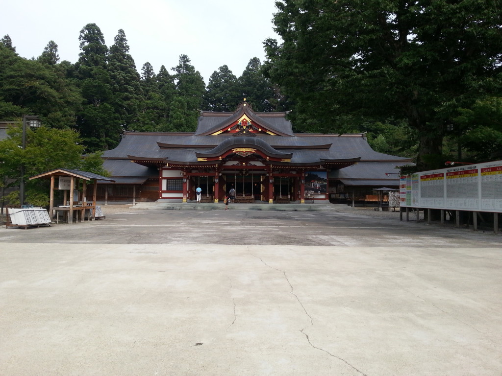 The largest shrine in our city, Morioka Hachimangu Shrine.